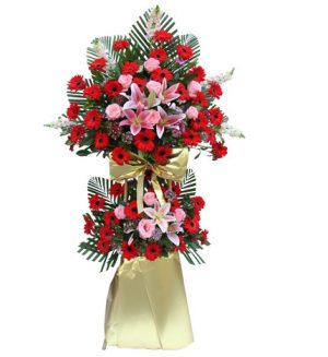 Opening a flower basket? The Hong Kong flower delivery store donates 10% of its profits to charity. Our florist offers many choices such as opening flower baskets and opening fruit baskets. Please order a flower card at the online flower shop now.