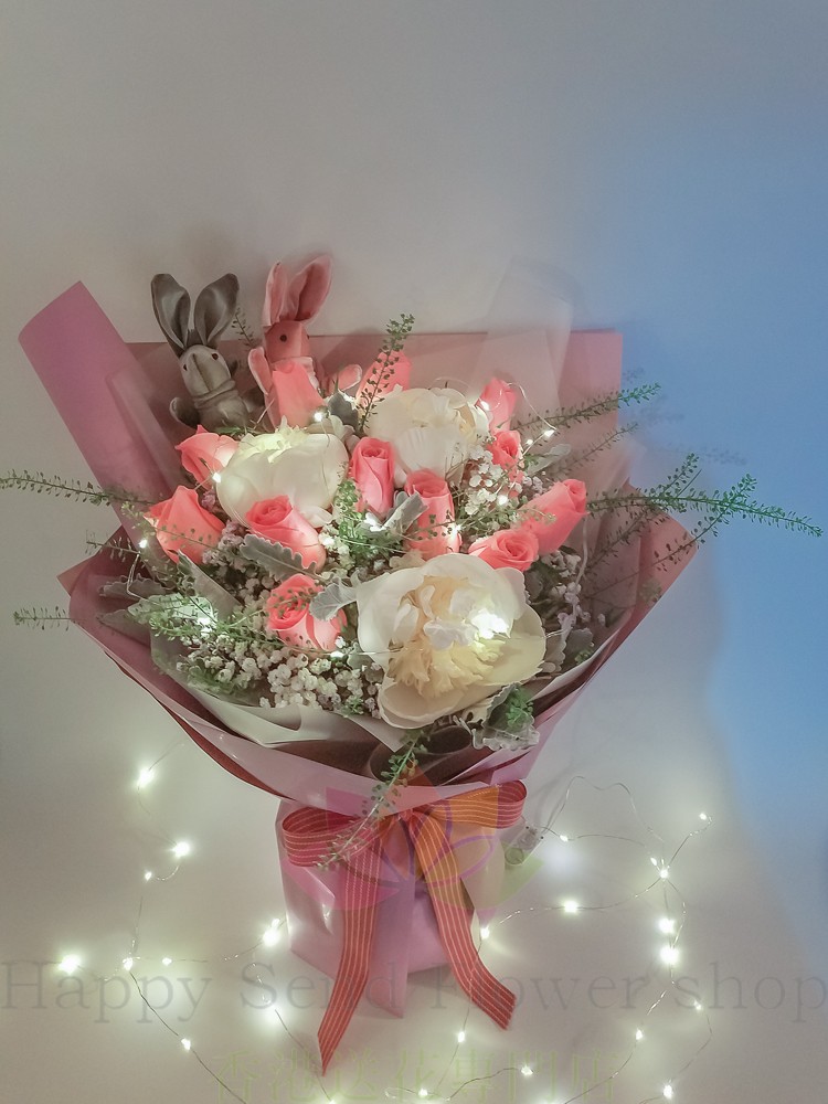 LEDピンクのバラと白牡丹の韓国風ブーケ