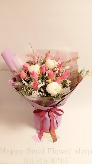 ピンクのバラと白の牡丹の韓国風ブーケ