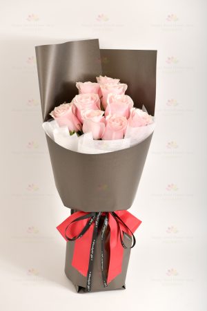 Beautiful wishes (9 Kenyan/Colombian top roses)