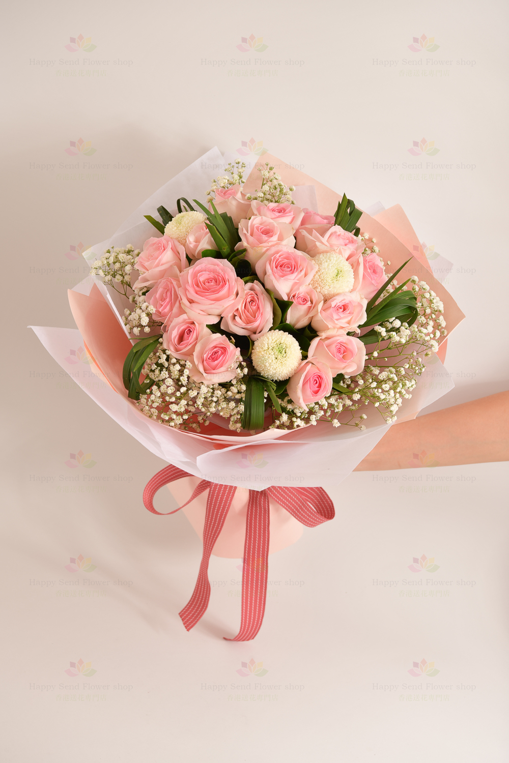 愛的宣言(18枝粉玫瑰，白乒乓菊，白滿天星，春蘭葉)