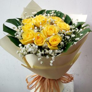 19 yellow roses