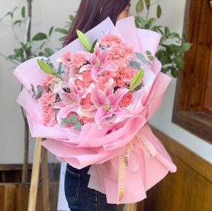 For Goddess (18 Carnations)
